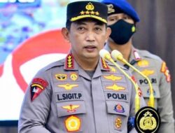 Kapolri Sebut Kayu yang Terseret Banjir Ada Bekas Gergaji